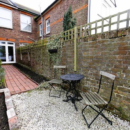 Quirky Spacious Ground Floor Victorian Garden Flat Worthing Esterno foto